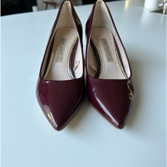 ZARA BASIC BURGUNDY/GOLD SHOES - Picture 3 of 5